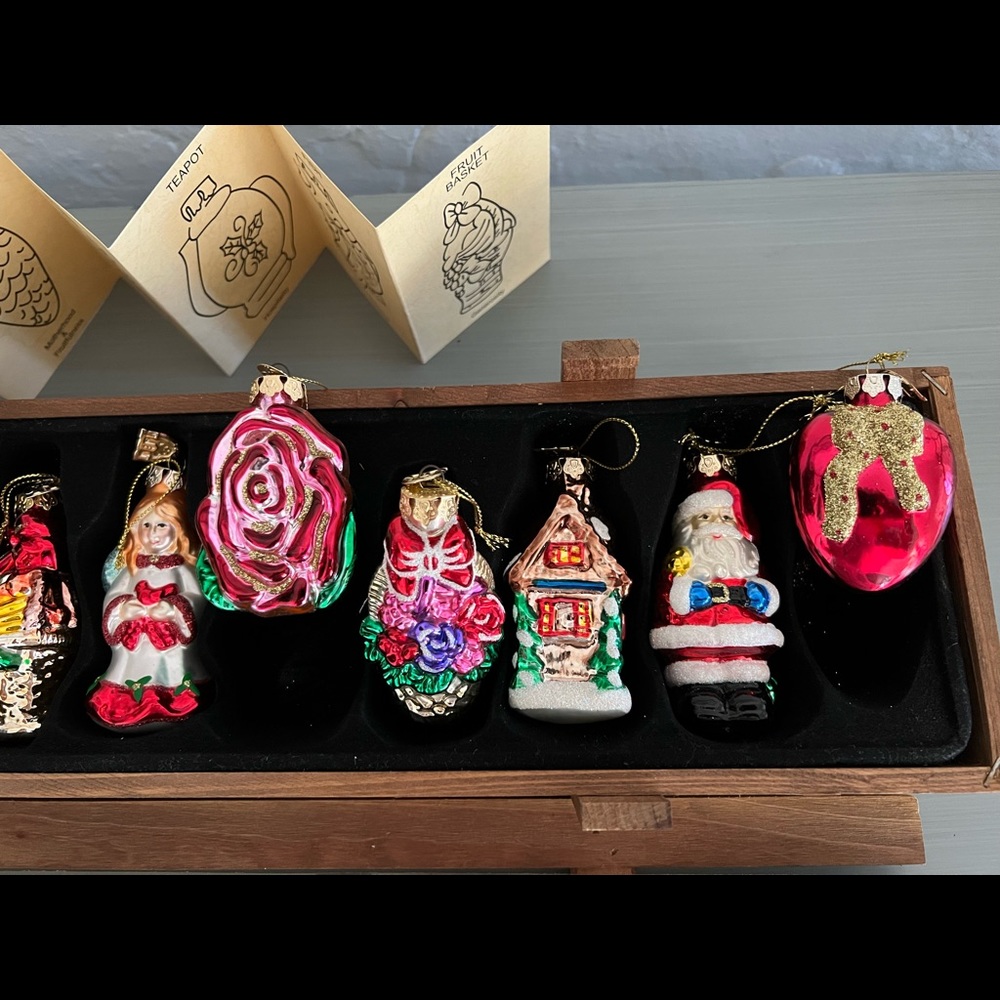 Thomas Pacconi 2004 Glass Ornaments Collection. Twelve 4” glittered ornaments.